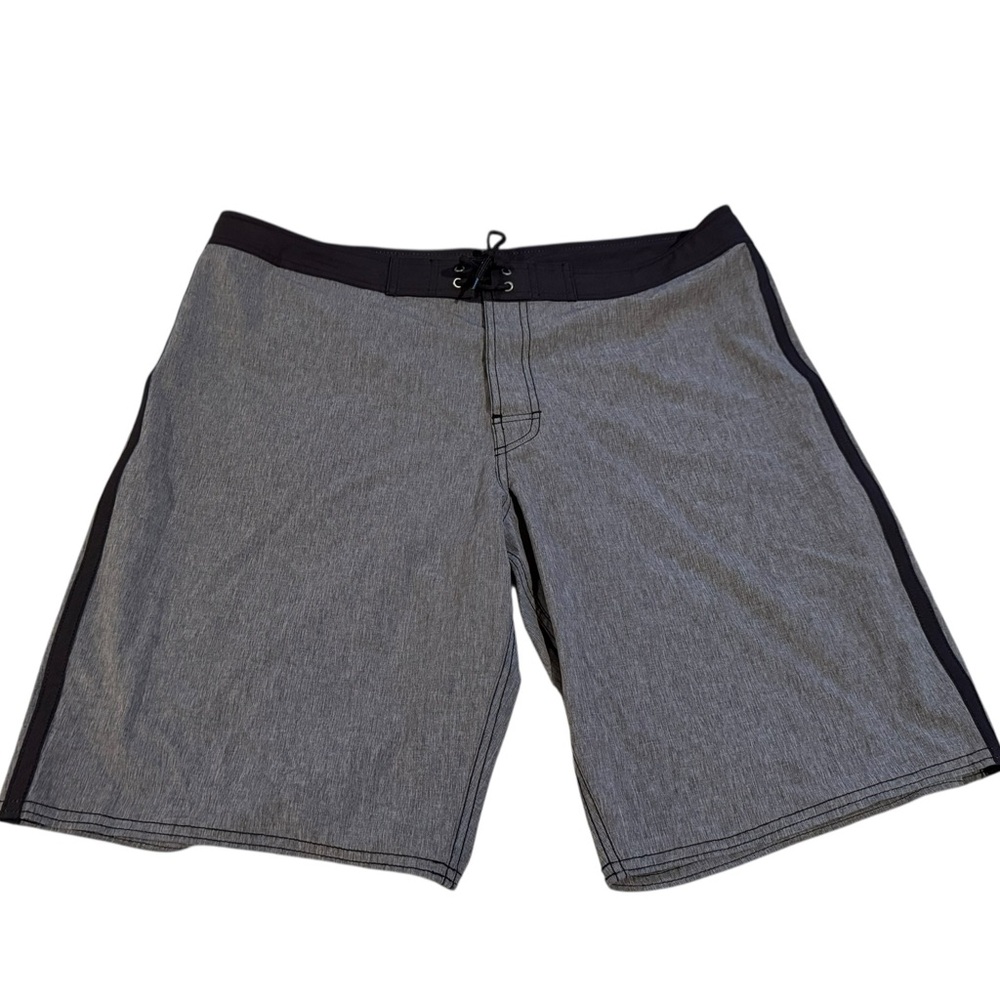 Roundtree & Yorke Black and Gray Board Shorts